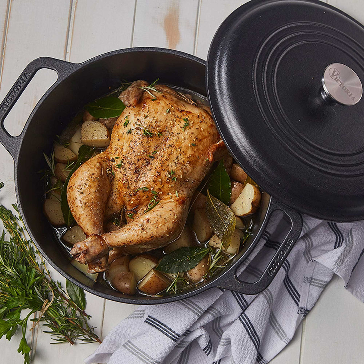 6 QT Cast Iron Dutch Oven with Lid