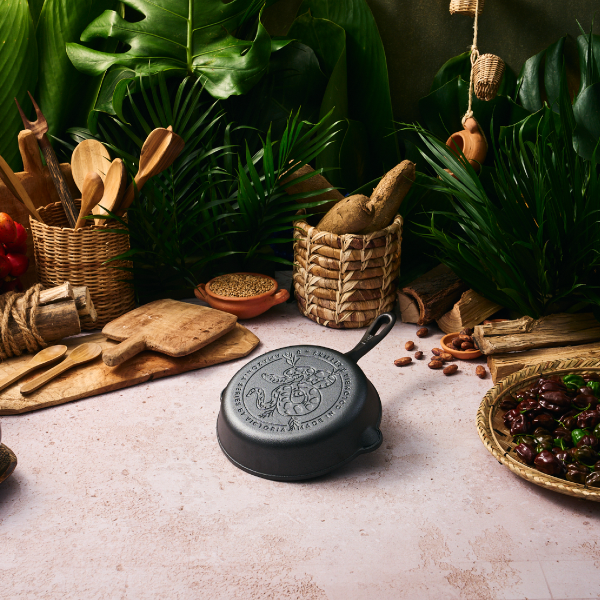 8-Inch Cast Iron Skillet Anaconda Snake