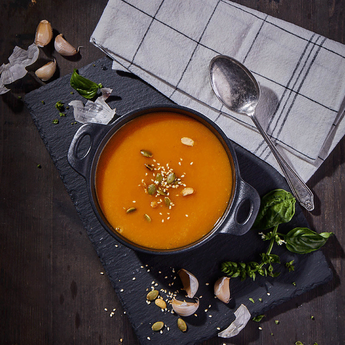 5.5-Inch Cazuela Round Pot and Serving Bowl Cast iron