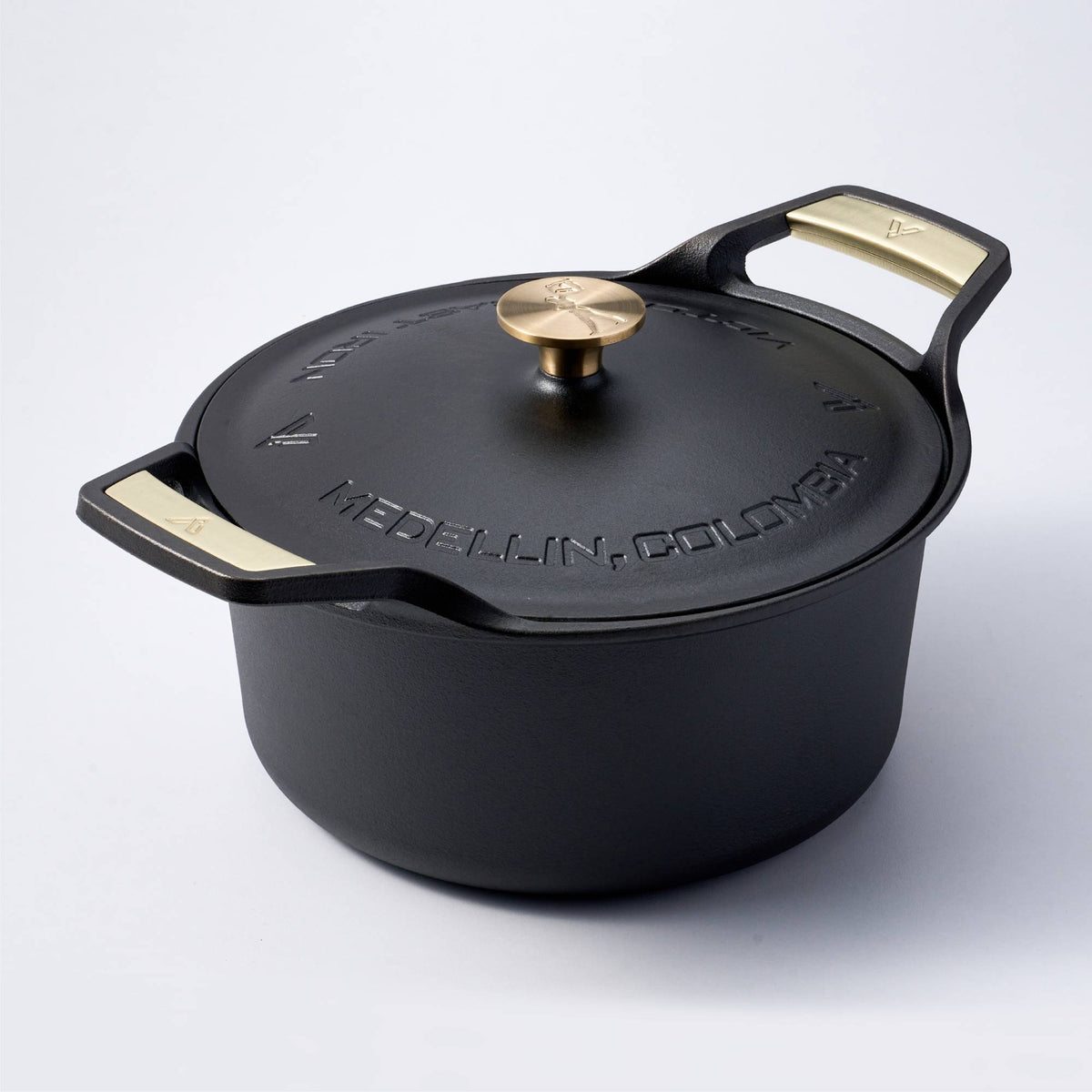 6-Quart Dutch Oven with Lid, SIGNATURE Gold