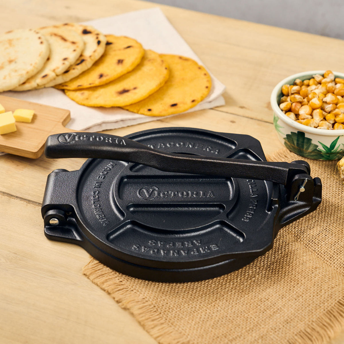 8-Inch Tortilla Press and Pataconera Cast Iron