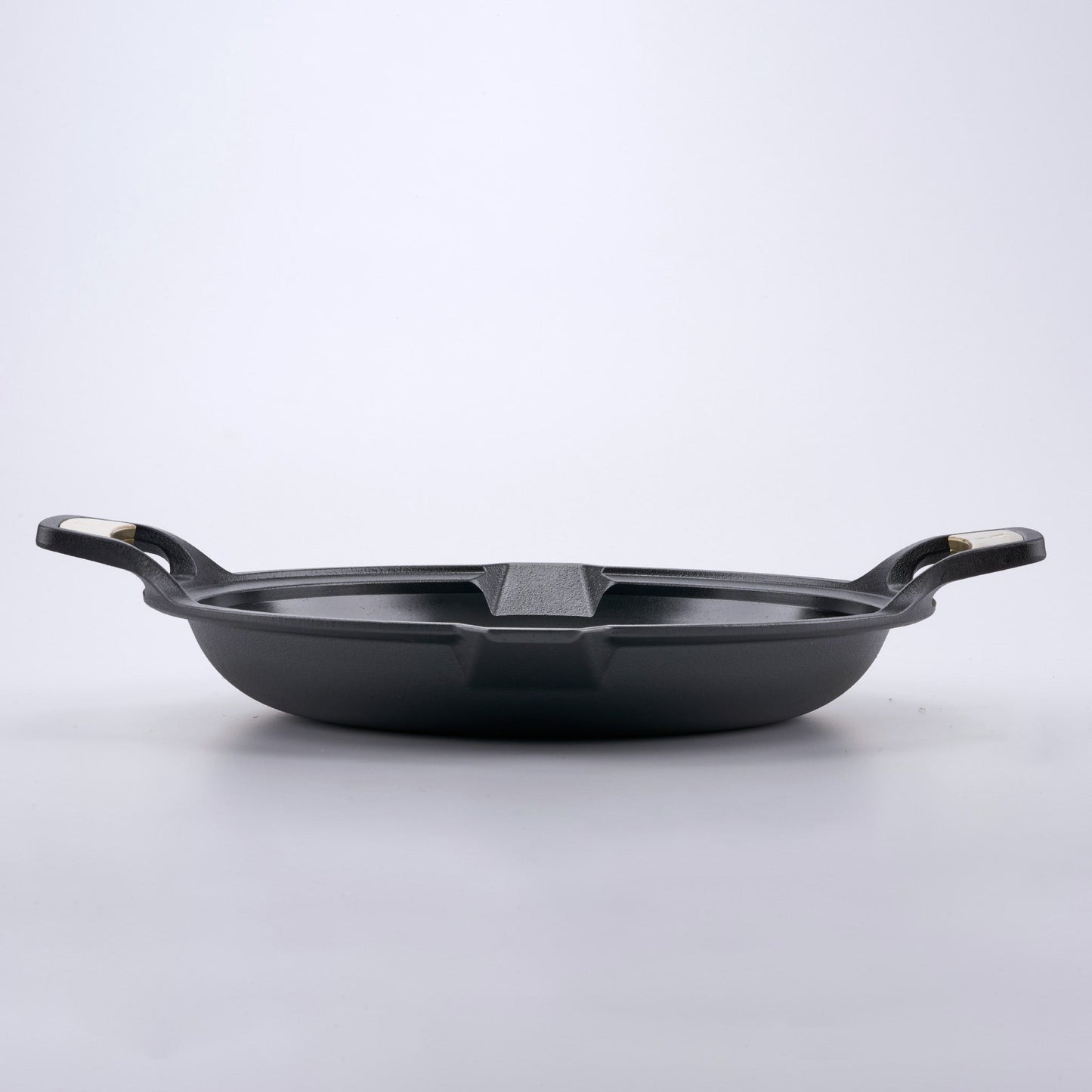 
                  
                    13-Inch Paella Skillet, Polished
                  
                