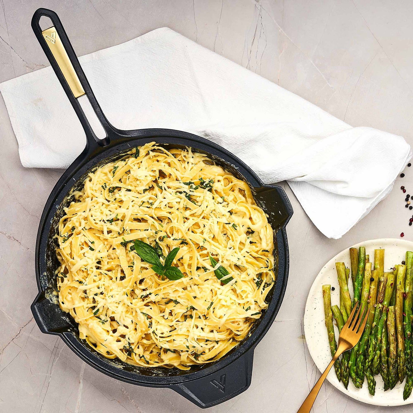 
                  
                    12-Inch Skillet, SIGNATURESoft
                  
                