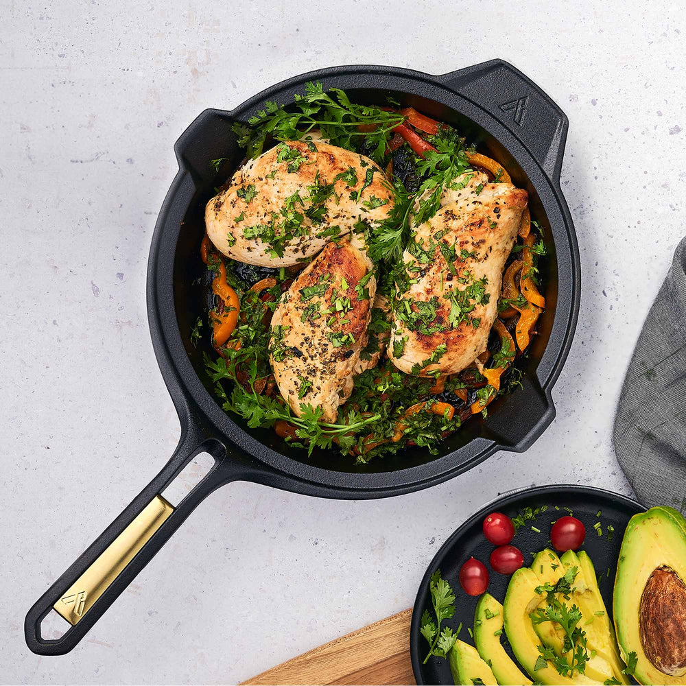 
                  
                    10-Inch Skillet, SIGNATUREsoft
                  
                